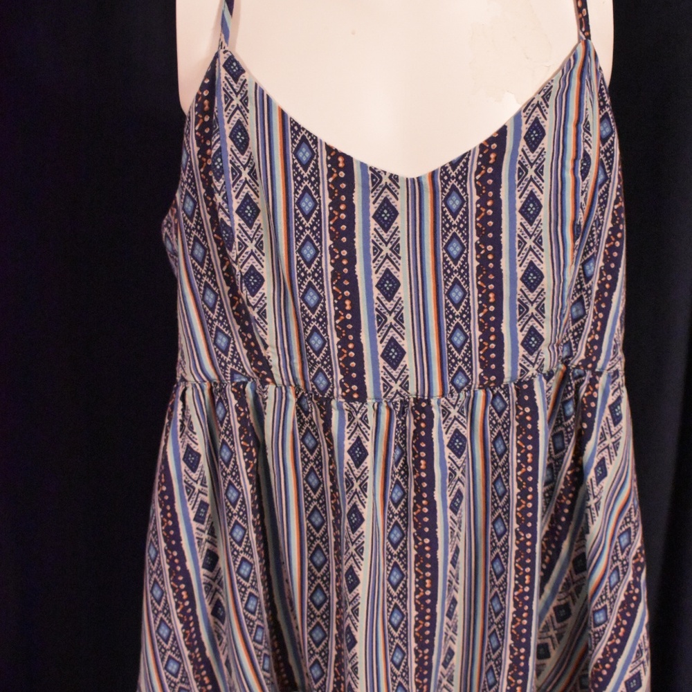 Forever 21 - Spaghetti String Aztec Design
